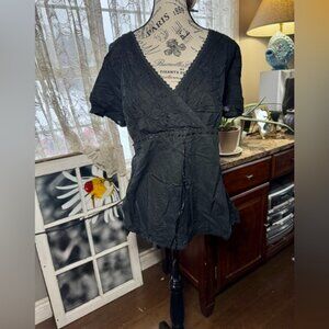 NWOT Addition Elle Black Short Sleeve Wrap Blouse Fitted